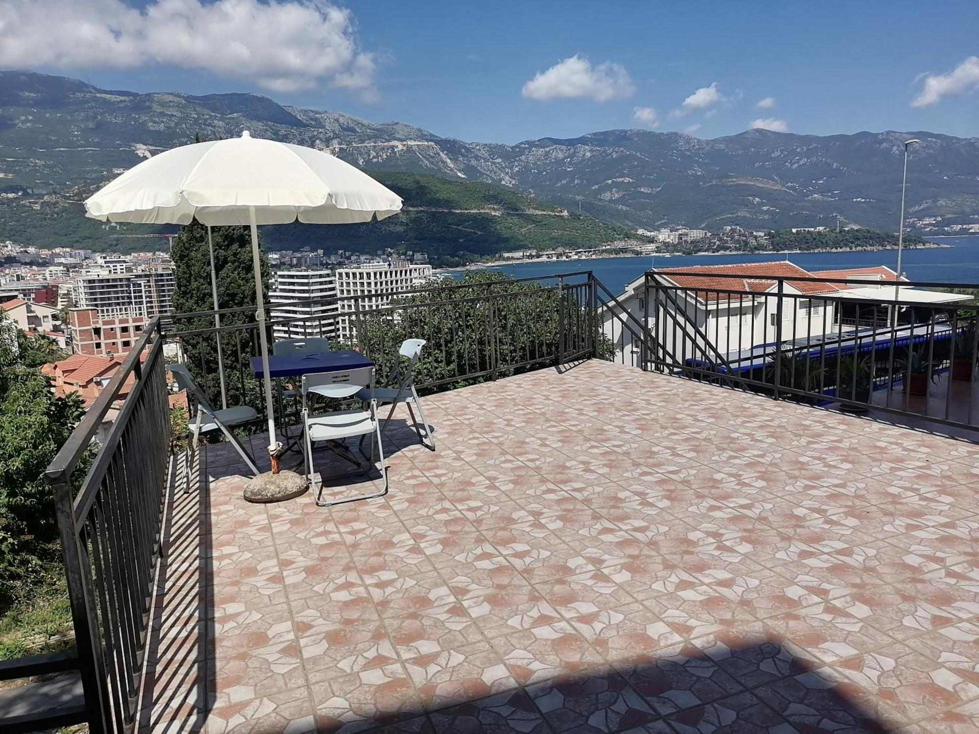 Guest House Garden Budva Exterior photo